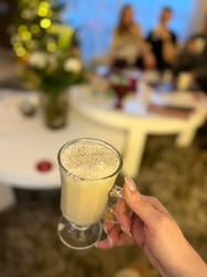 Munatoti eli Eggnog on talveen sopiva drinkki